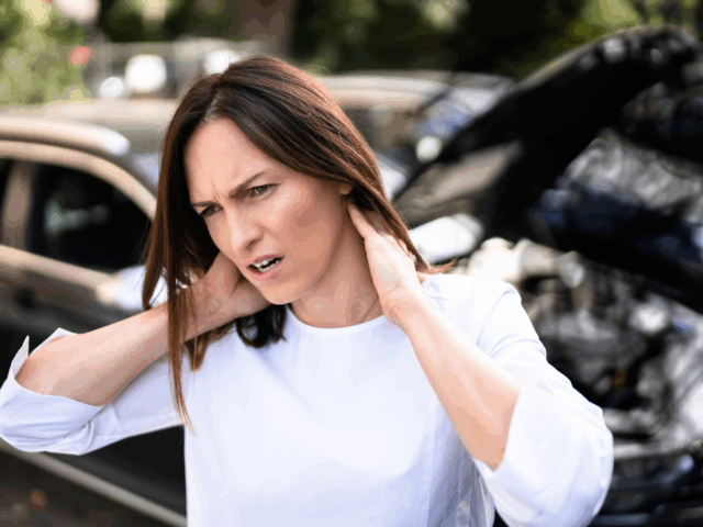 【甘く見ないで】長引く痛み、それ、むち打ち症かも